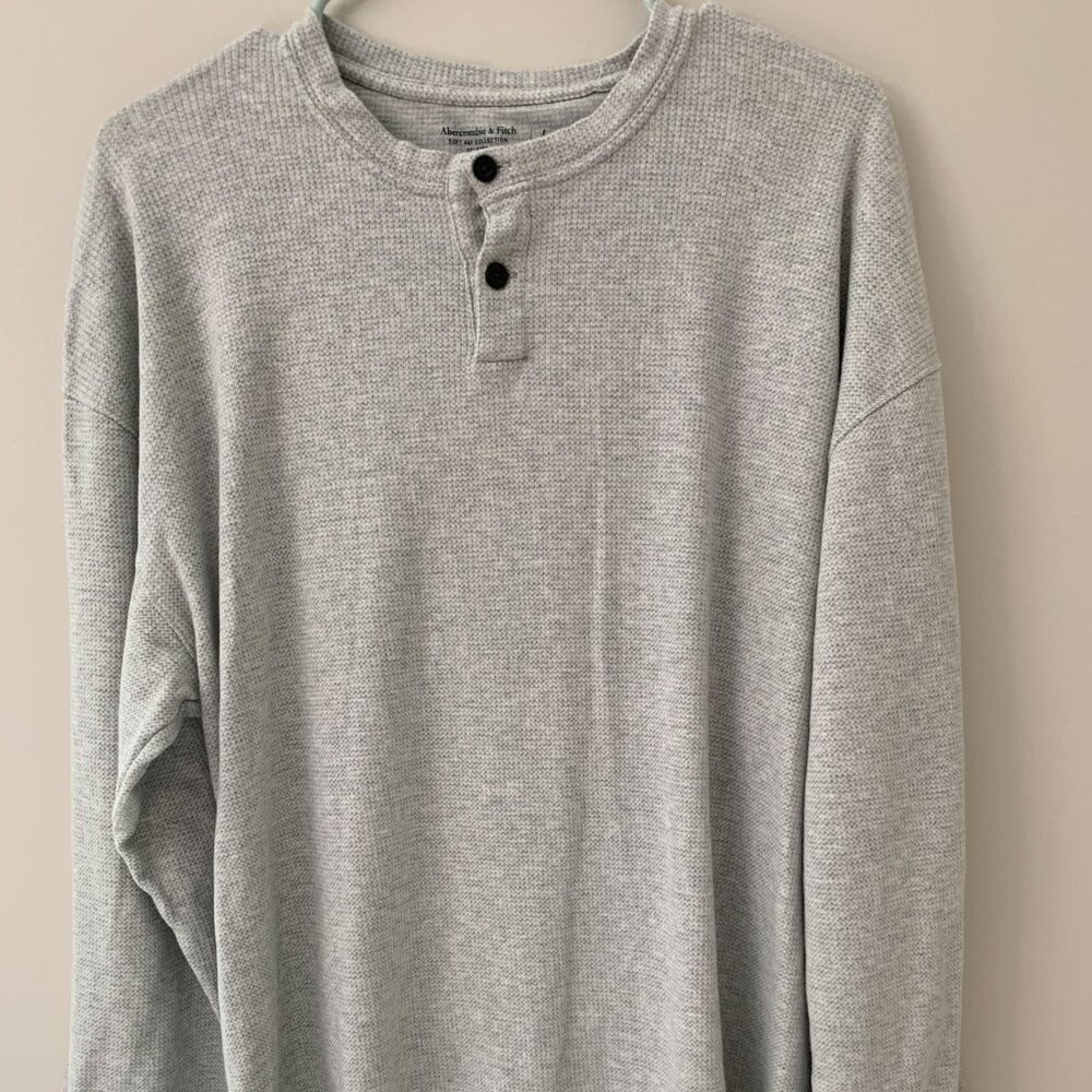 NWT Abercrombie Sz L Long Sleeve Gray Shirt